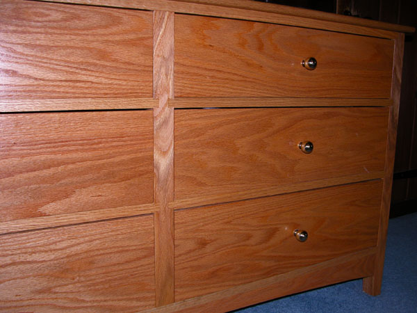 Red Oak Dresser 2 Detail Sliding Dovetail Carcass